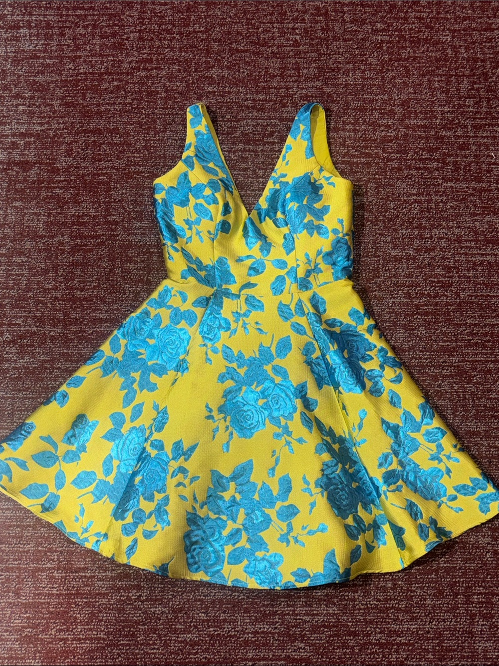 Ieena dress deep v low back skater skirt damask chartreuse pleated full skirt 2 - Picture 2 of 12